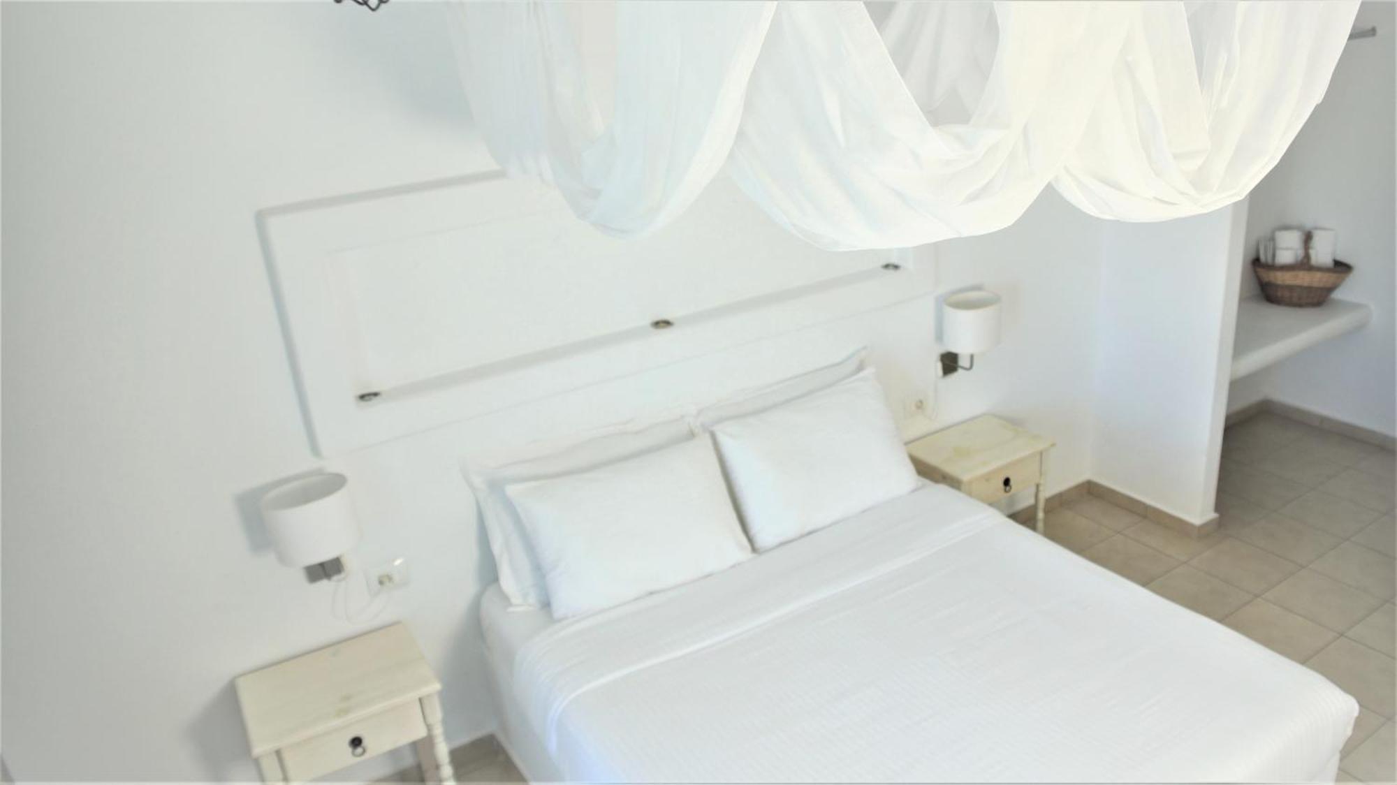 Harmony Hotel Sarandë Exterior foto